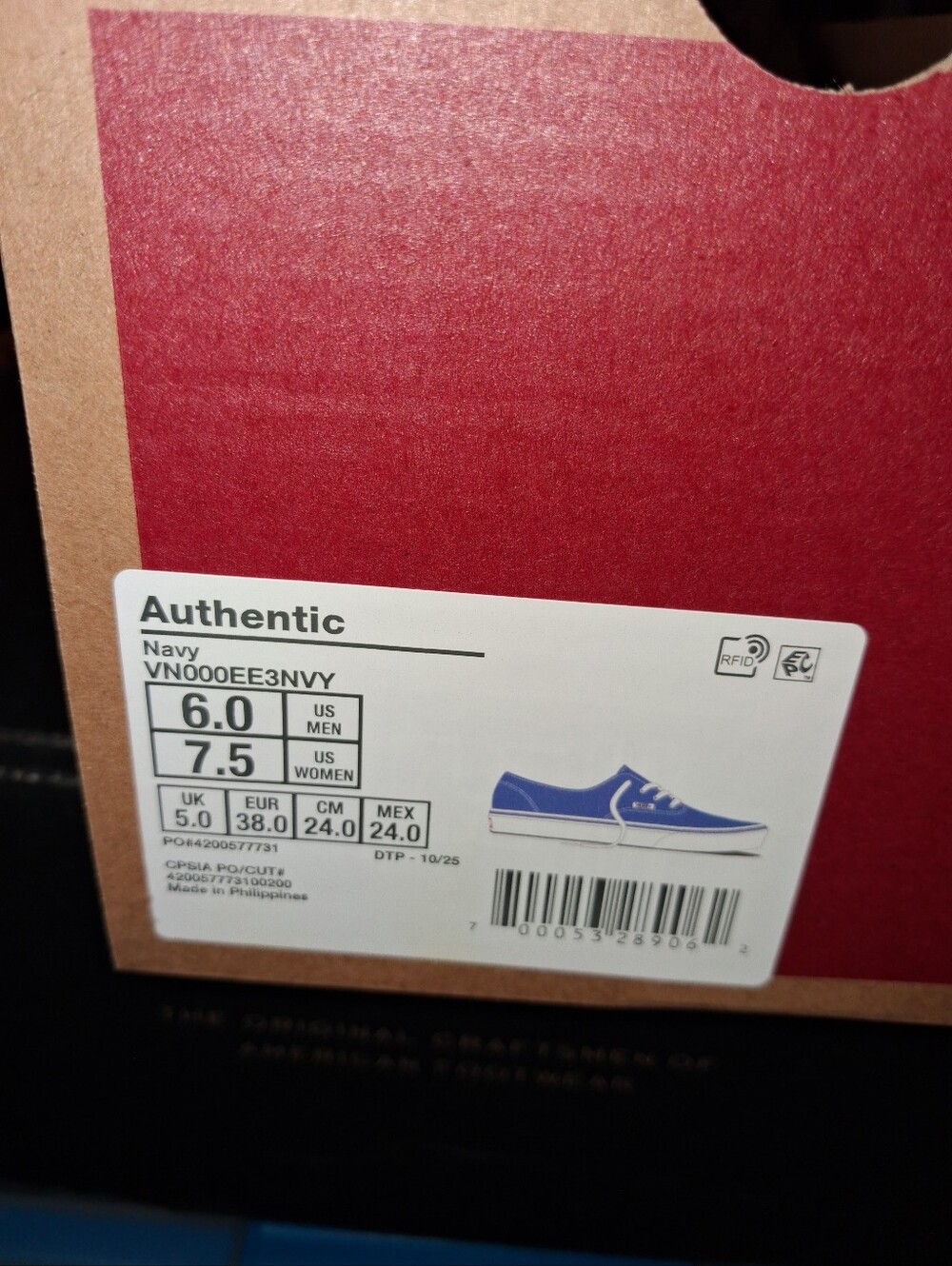 NEW IN BOX-Vans - Picture 2 of 2